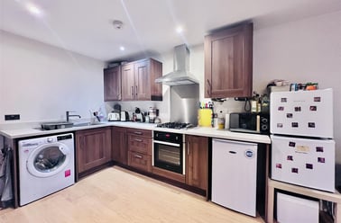 Loughborough Road, West Bridgford, Nottingham - Image 3